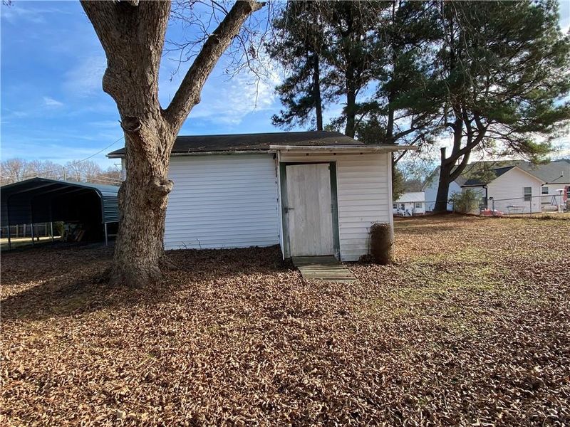 406 Burlington Ave, Burlington, NC 27249