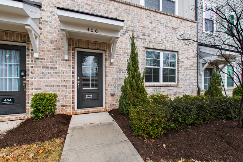 406 Clementine Dr, Cary, NC 27519