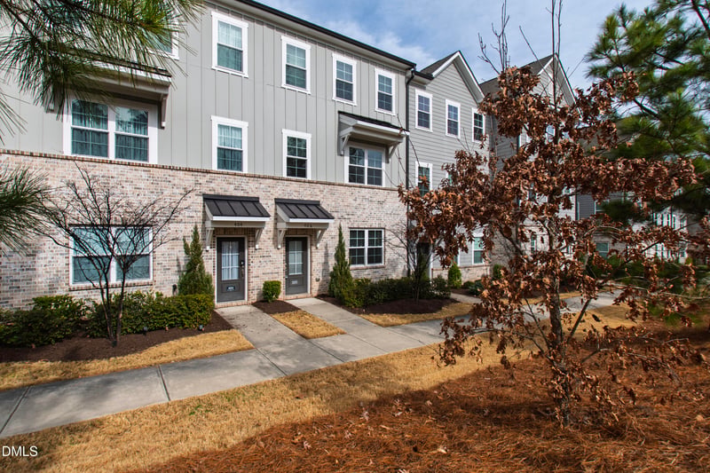 406 Clementine Dr, Cary, NC 27519