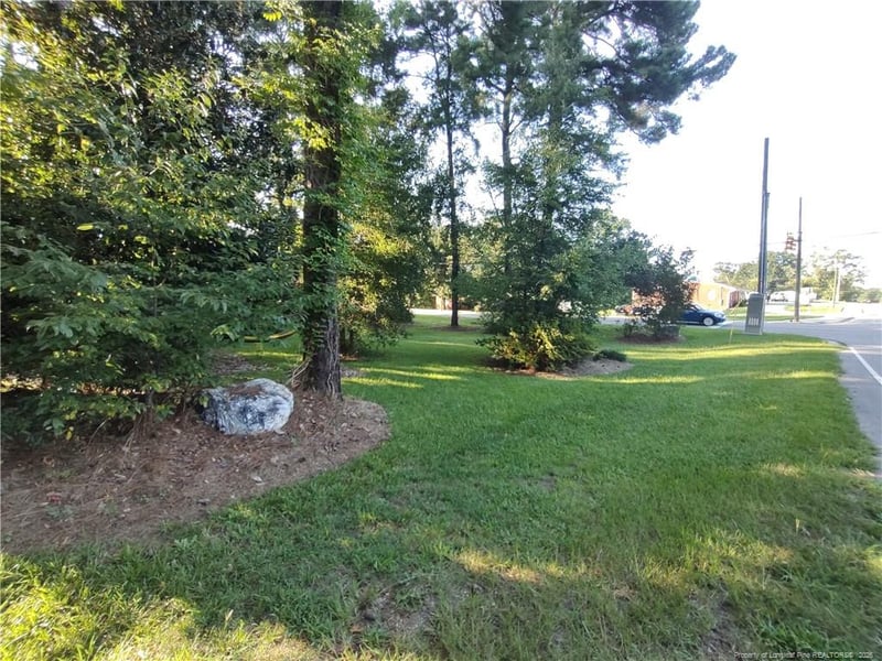 406 Courtland Dr, Sanford, NC 27330