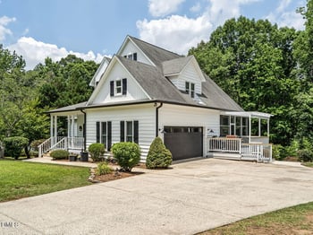 406 Cricket Hearth Rd, Sanford, NC 27330
