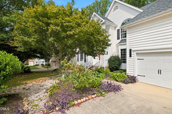 406 Cricketfield Ln, Cary, NC 27518