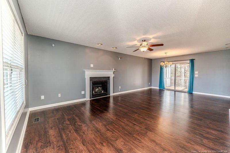 406 Crusaders Dr, Sanford, NC 27330