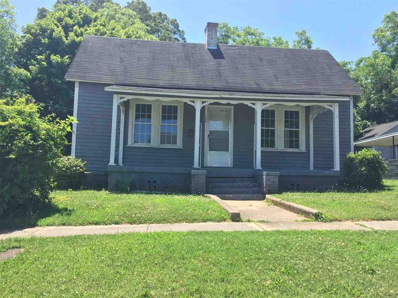 406 Everett St, Burlington, NC 27215