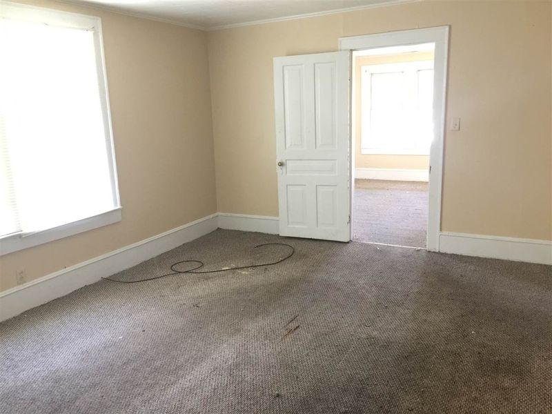 406 Everett St, Burlington, NC 27215