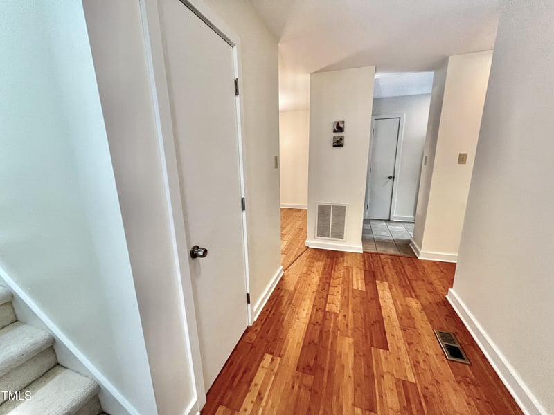 406 Fairoaks Cir, Chapel Hill, NC 27516