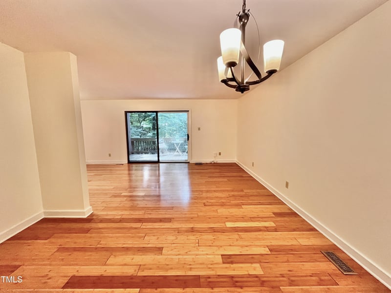 406 Fairoaks Cir, Chapel Hill, NC 27516
