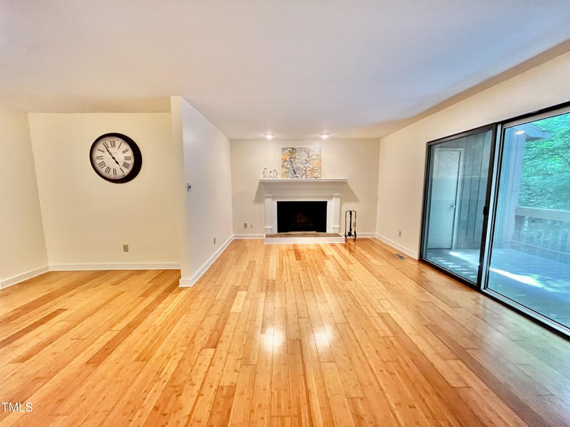 406 Fairoaks Cir, Chapel Hill, NC 27516