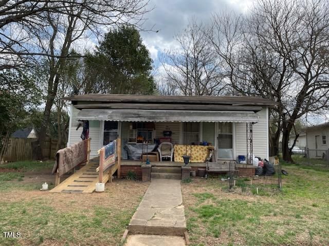 406 S Flanner St, Burlington, NC 27215