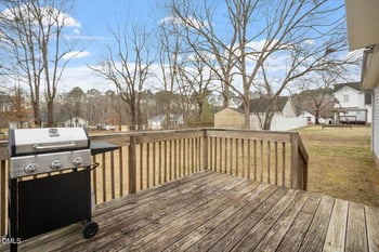 406 Henry Cir, Sanford, NC 27330