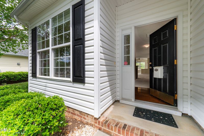 406 Indian Elm Ln, Cary, NC 27519