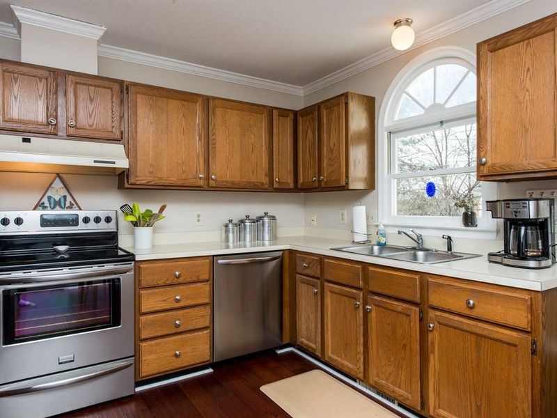 406 Indian Spring Dr, Knightdale, NC 27545