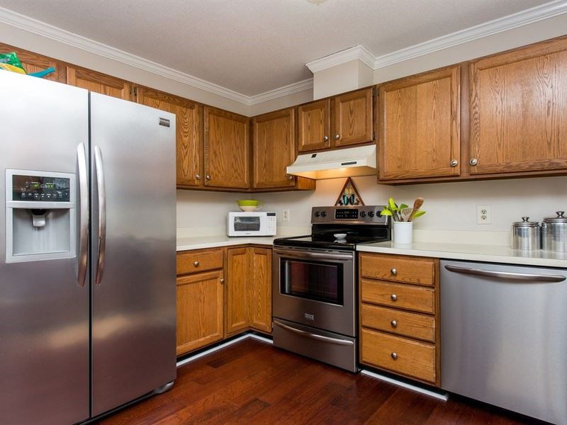 406 Indian Spring Dr, Knightdale, NC 27545