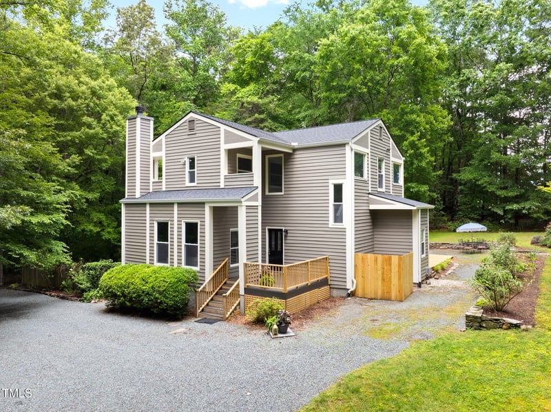 406 Johns Woods Rd, Chapel Hill, NC 27516