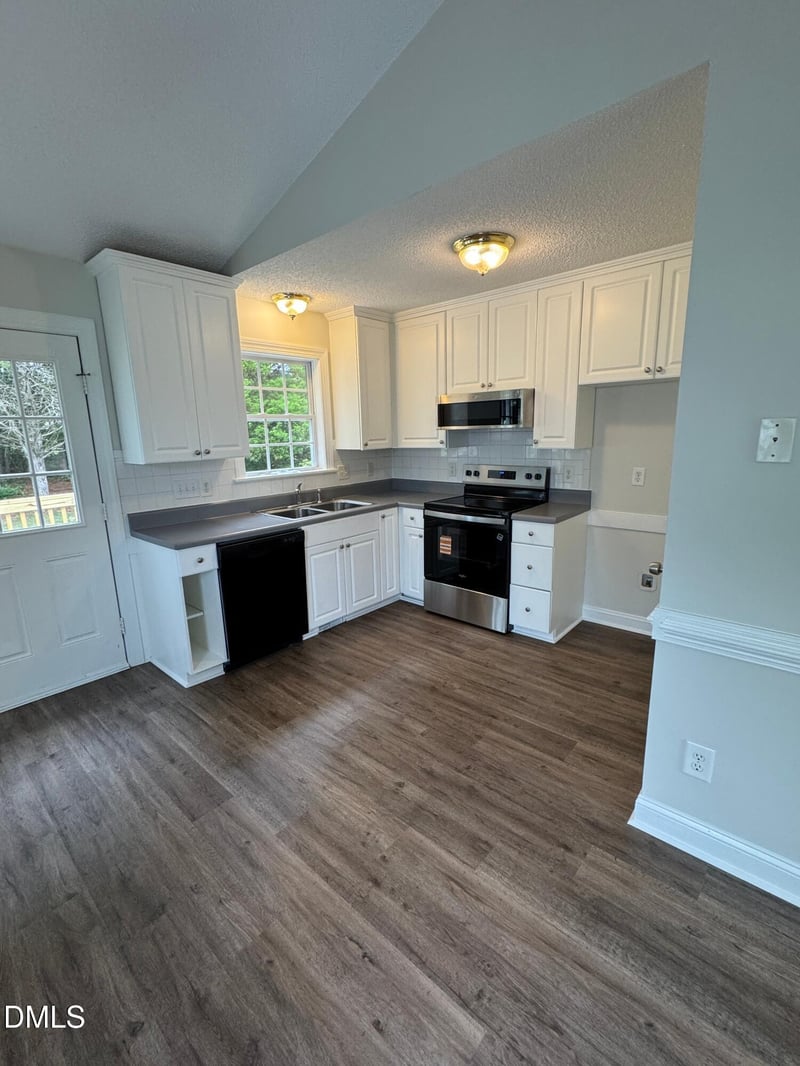 406 Landing Place Dr, Wendell, NC 27591