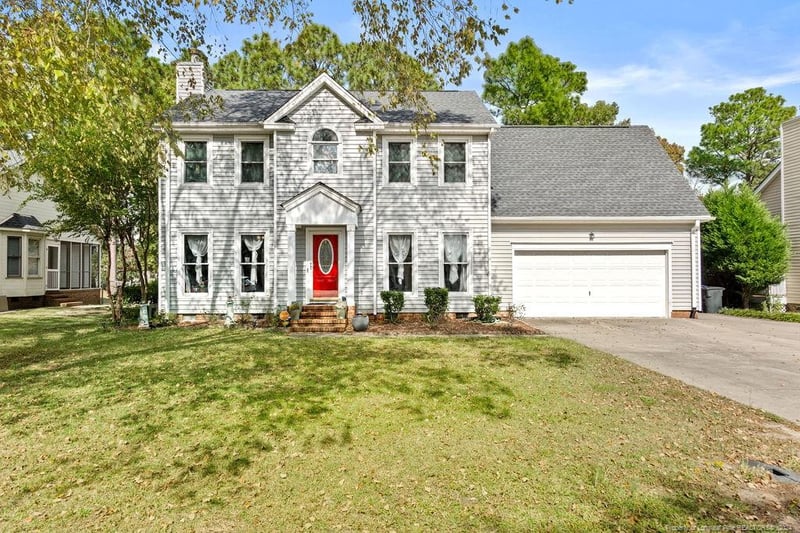 406 Larchmont Rd, Fayetteville, NC 28311