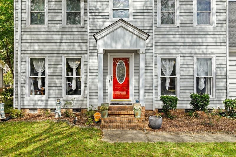 406 Larchmont Rd, Fayetteville, NC 28311