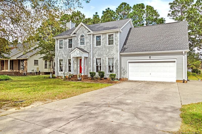 406 Larchmont Rd, Fayetteville, NC 28311