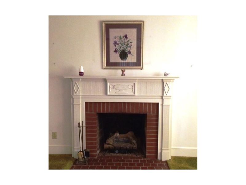 406 Laurel Hill Dr, Burlington, NC 27215