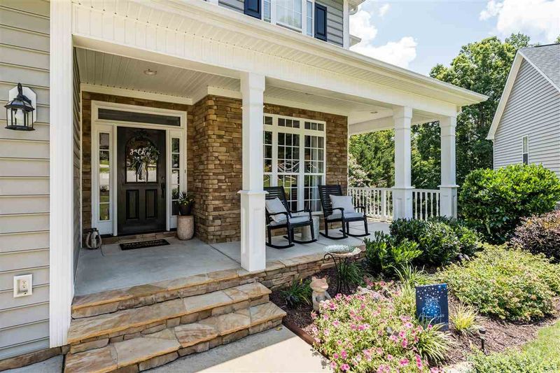406 Mill Creek Dr, Clayton, NC 27527