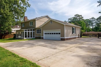 406 Murray Hill Rd, Fayetteville, NC 28303