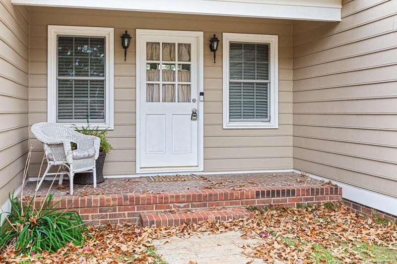 406 Murray Hill Rd, Fayetteville, NC 28303