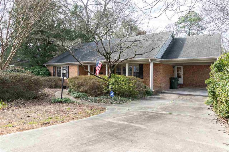 406 Page St, Cary, NC 27511