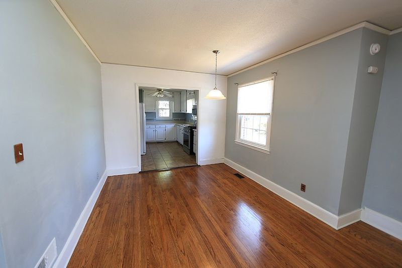 406 Roxboro St, Haw River, NC 27258