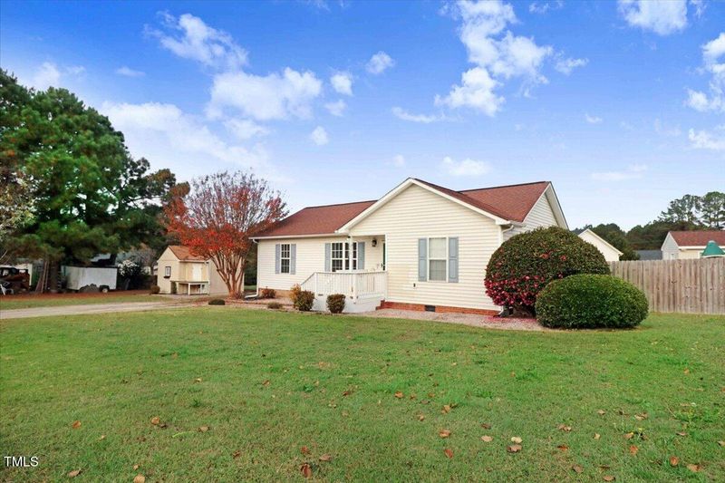 406 Sir David Dr, Zebulon, NC 27597