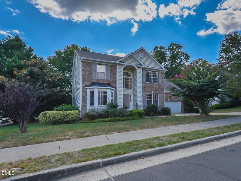 406 Somersview Dr, Chapel Hill, NC 27514