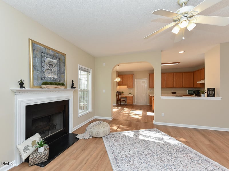 406 Somersview Dr, Chapel Hill, NC 27514