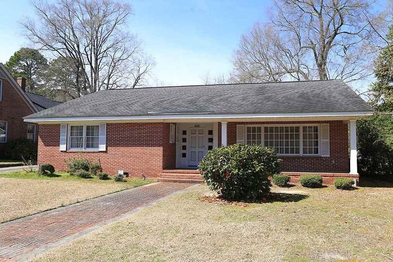 406 S Third St, Smithfield, NC 27577