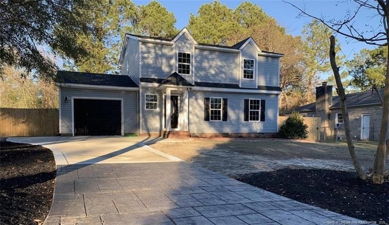 406 Vanguard St, Hope Mills, NC 28348