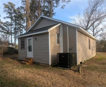 406 Warren St, Fayetteville, NC 28312