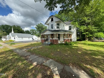 406 Webb St, Selma, NC 27576