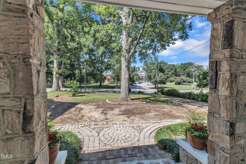 406 Whitaker Mill Rd, Raleigh, NC 27608