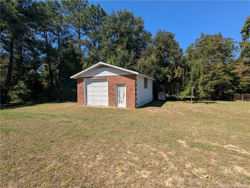 4060 Legion Rd, Hope Mills, NC 28348