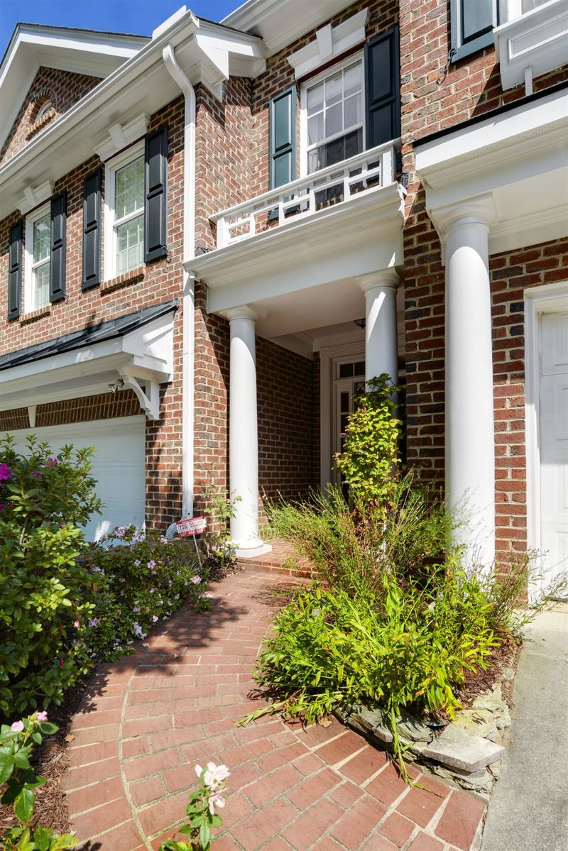 4064 Barton Park Pl, Raleigh, NC 27613