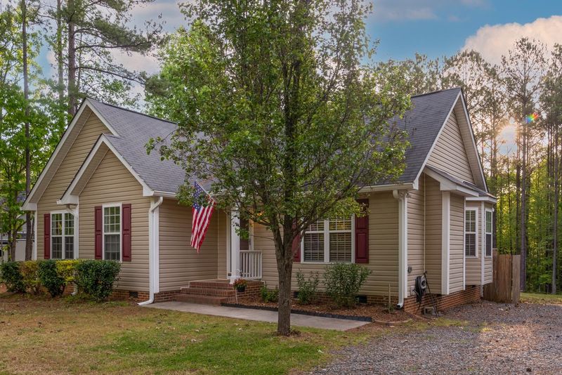 4066 Brooksdale Dr, Franklinton, NC 27525