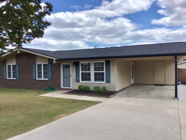 407 A St, Erwin, NC 28334