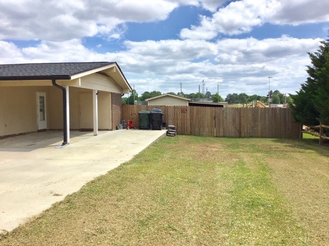 407 A St, Erwin, NC 28334