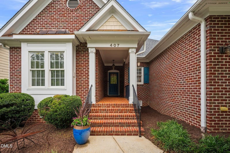 407 Chandler Grant Dr, Cary, NC 27519