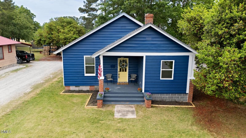 407 W D St, Erwin, NC 28339