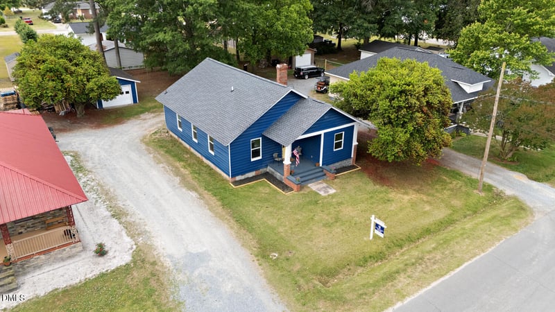 407 W D St, Erwin, NC 28339