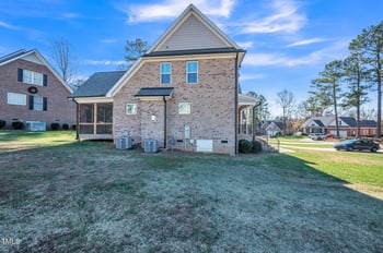 407 Eagle Ct, Henderson, NC 27536