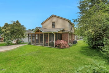 407 Hillcrest Ave, Burlington, NC 27215