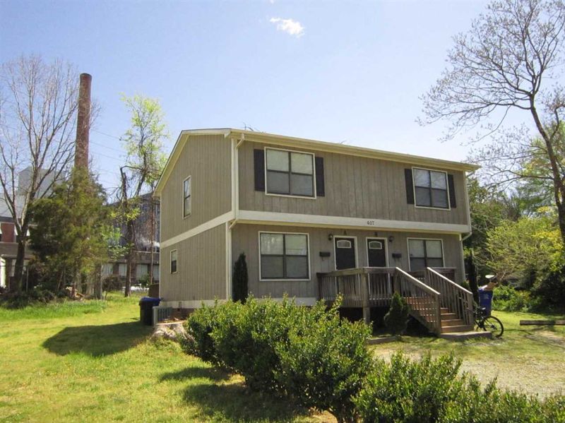 407 S Merritt Mill Rd, Chapel Hill, NC 27516