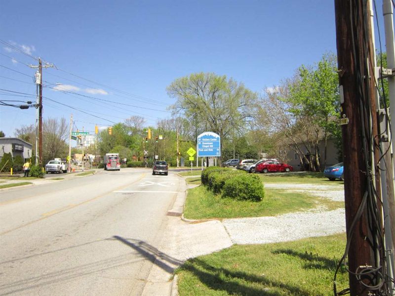 407 S Merritt Mill Rd, Chapel Hill, NC 27516