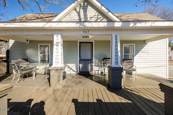 407 Oak St, Graham, NC 27253