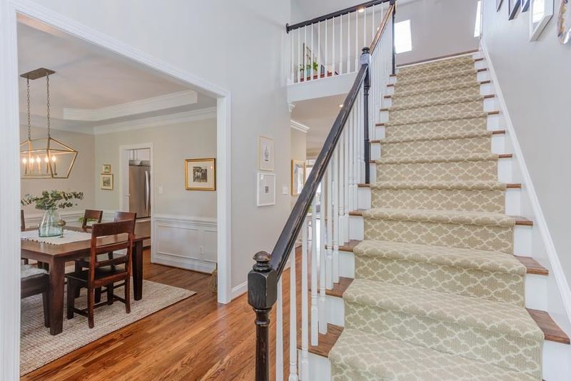 407 Parkview Crescent, Chapel Hill, NC 27516